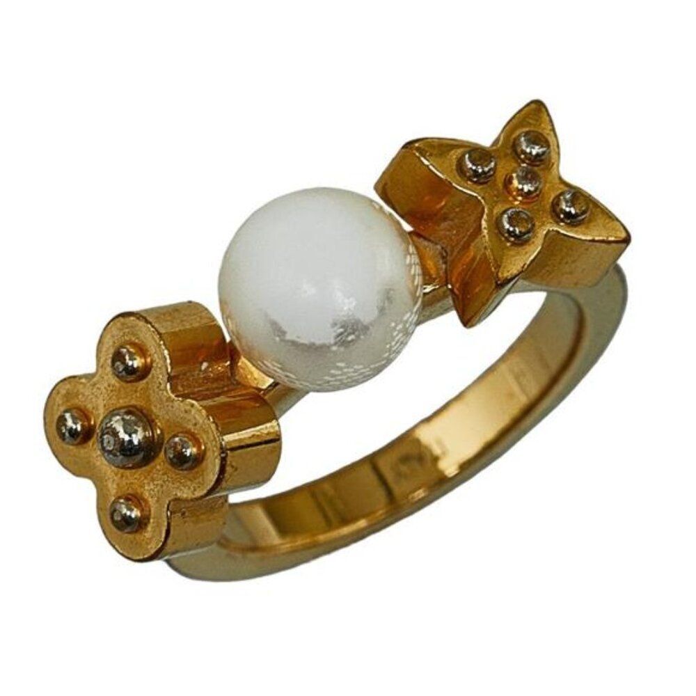 Louis Vuitton Charmy Pearl Ring